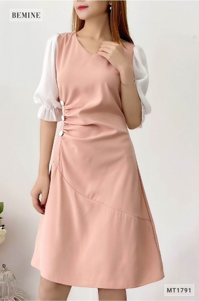 MT1791HONG - Đầm cổ tim tay phối nút hông