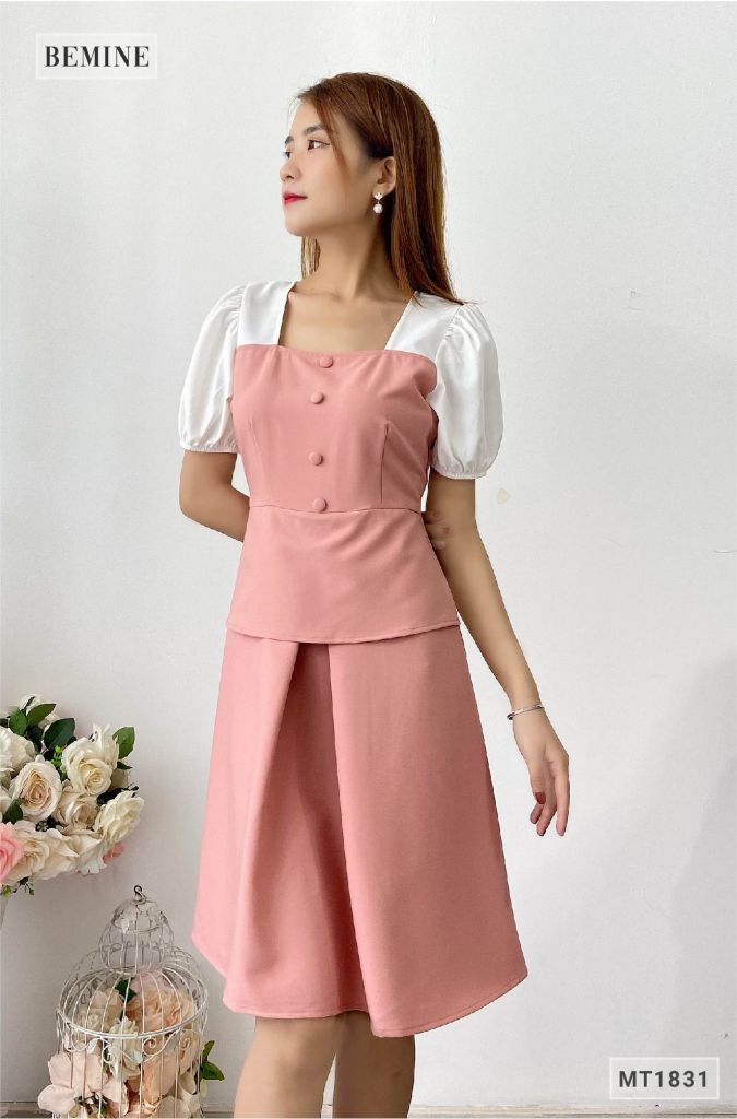 MT1831HONG - Đầm 2 tầng phối cổ nút bọc