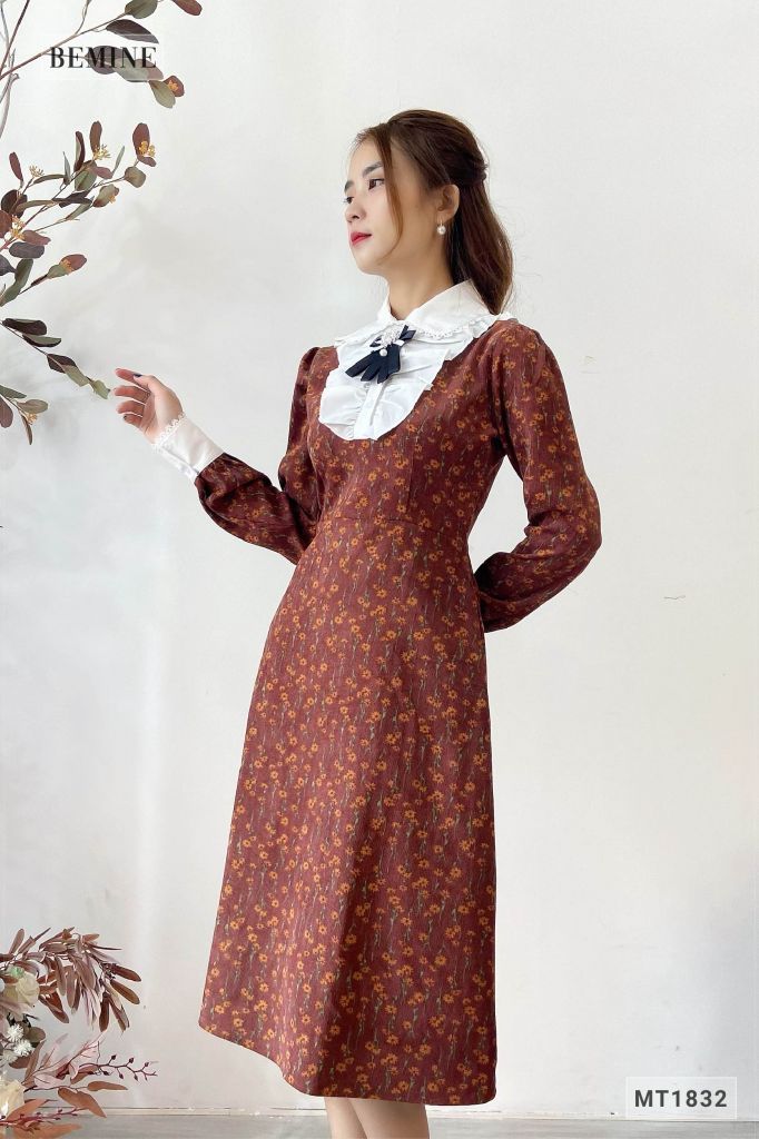 MT1832NAU - Đầm hoa tay dài cổ phối