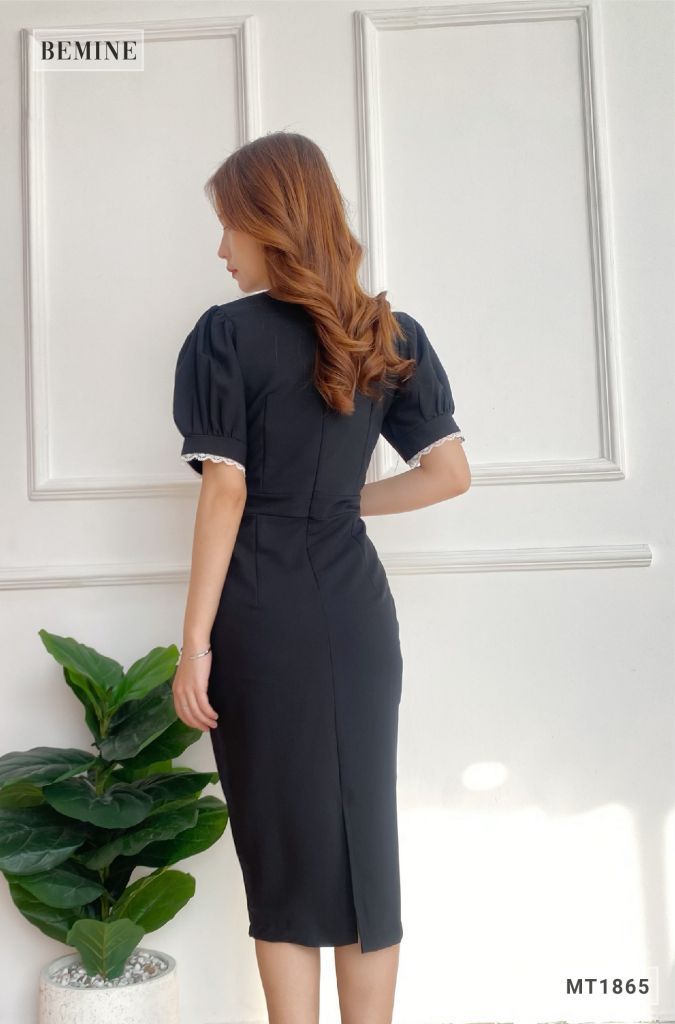 MT1856ĐEN - Đầm body cổ sen phối ren