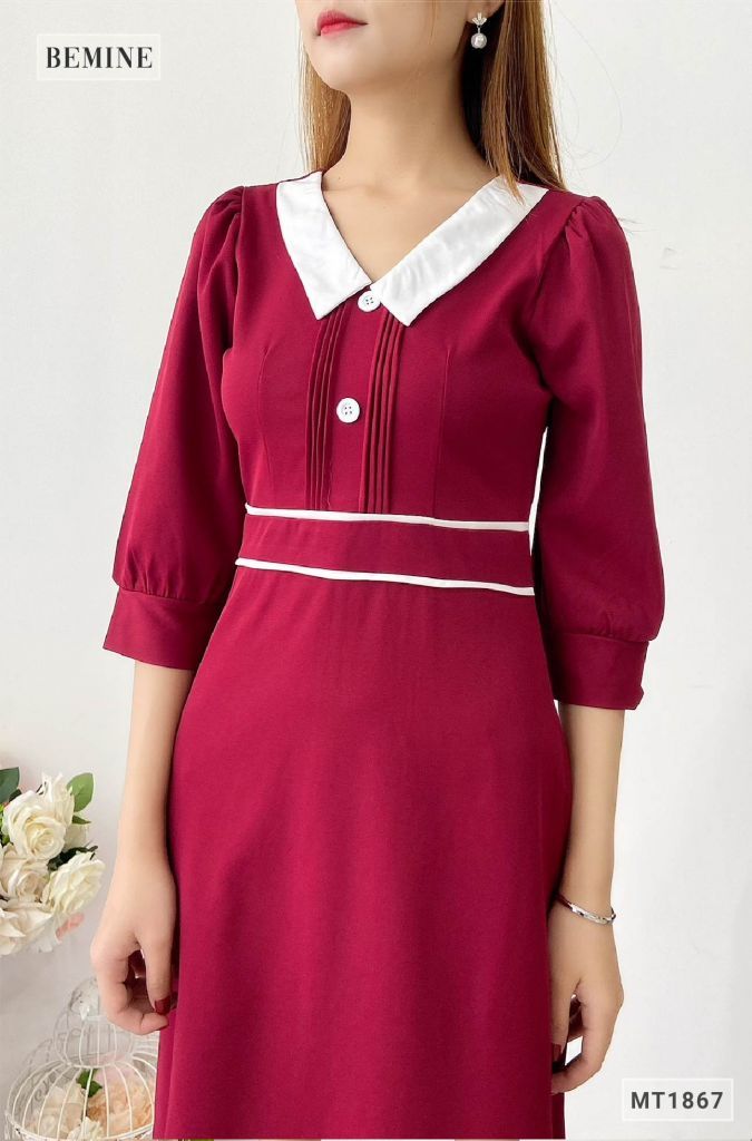 MT1867DO - Đầm cổ phối trắng xếp ly
