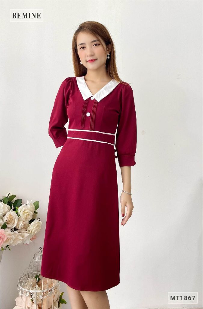 MT1867DO - Đầm cổ phối trắng xếp ly