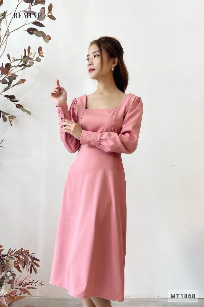 MT1868HONG - Đầm suông cổ vuông tay dài