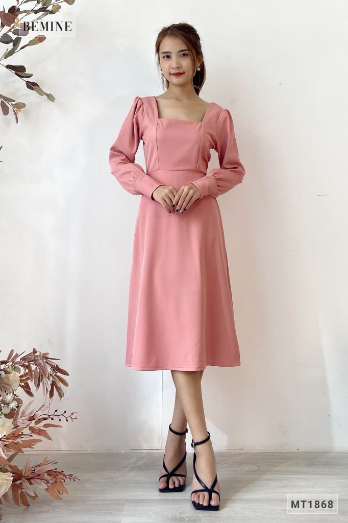 MT1868HONG - Đầm suông cổ vuông tay dài