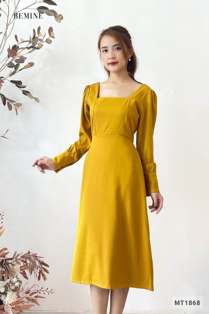 MT1868VANG - Đầm suông cổ vuông tay dài