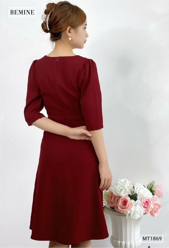 MT1869DO - Đầm xếp ly tay tửng nút eo
