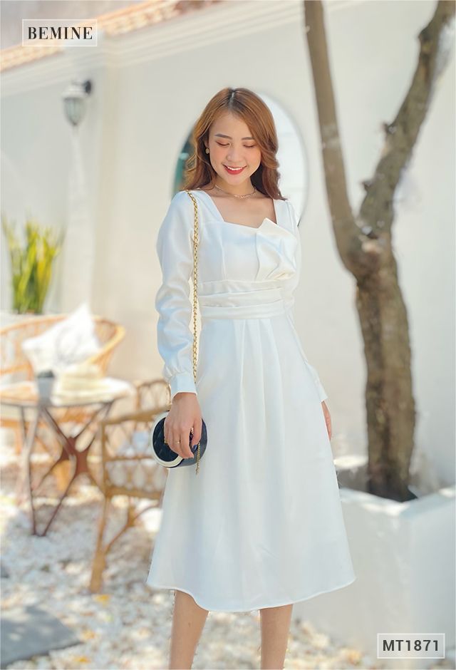 MT1871TRANG - Đầm tay dài xếp ly tầng eo
