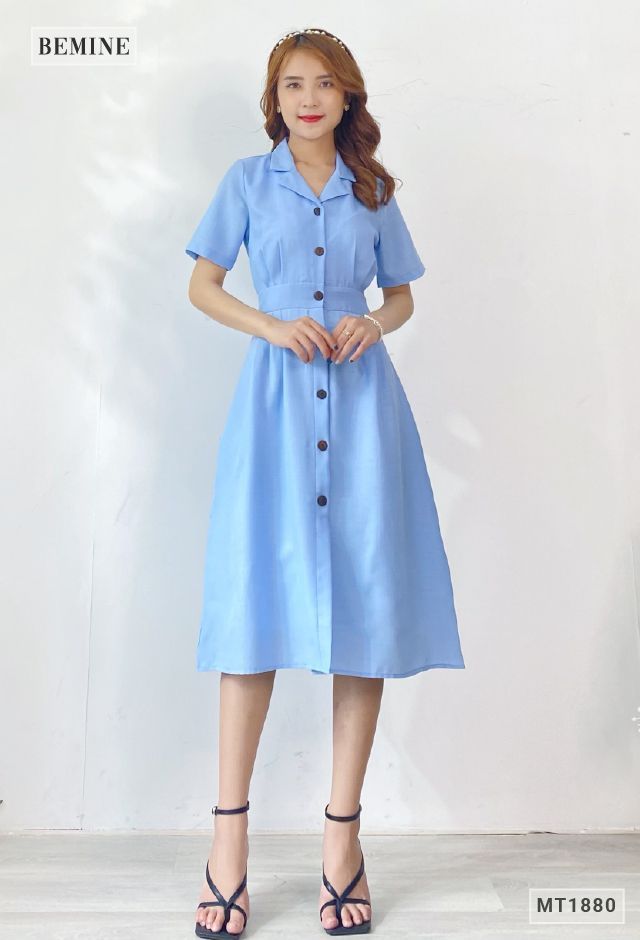 MT1880XANH - Đầm cổ vest đai eo nút dọc