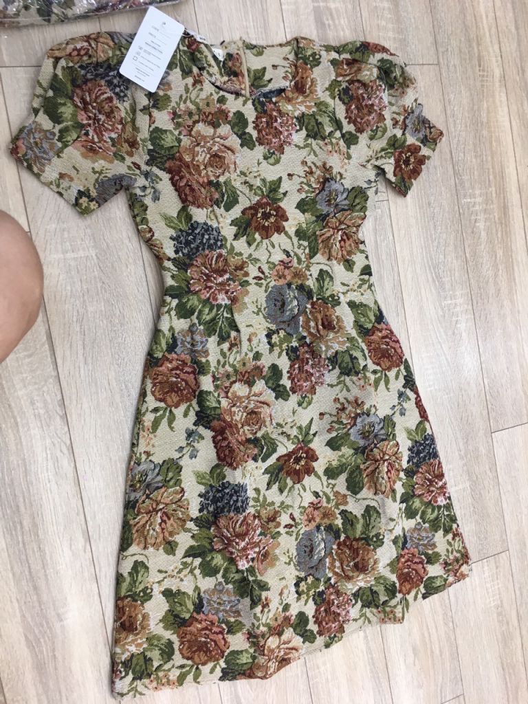 MT1886NAU - Đầm thanh lịch tay bồng ly eo