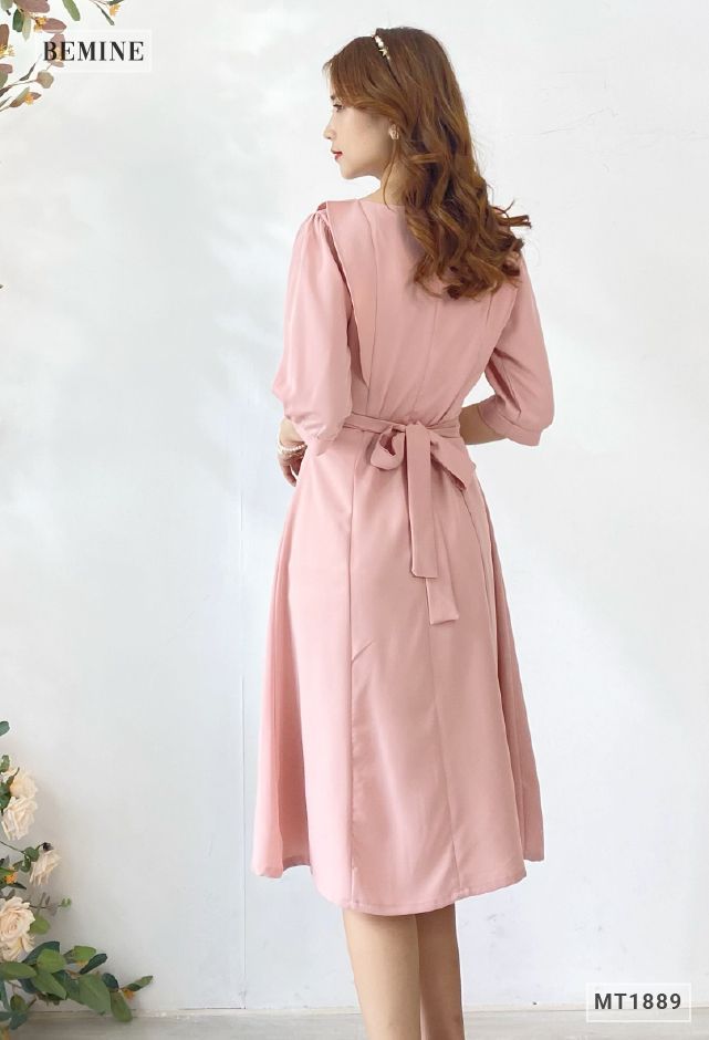 MT1889HONG - Đầm xếp ly ngực cột eo