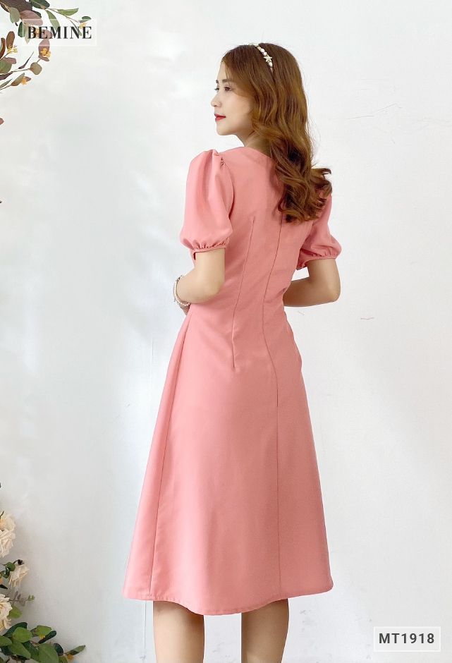 MT1918HONG - Đầm cổ tròn xếp ly ngực