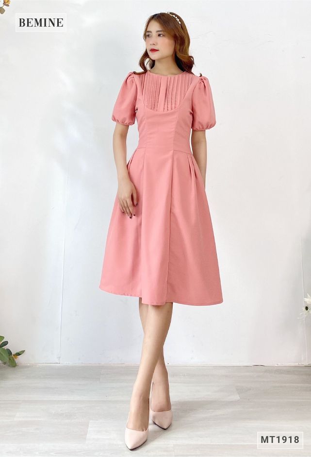 MT1918HONG - Đầm cổ tròn xếp ly ngực