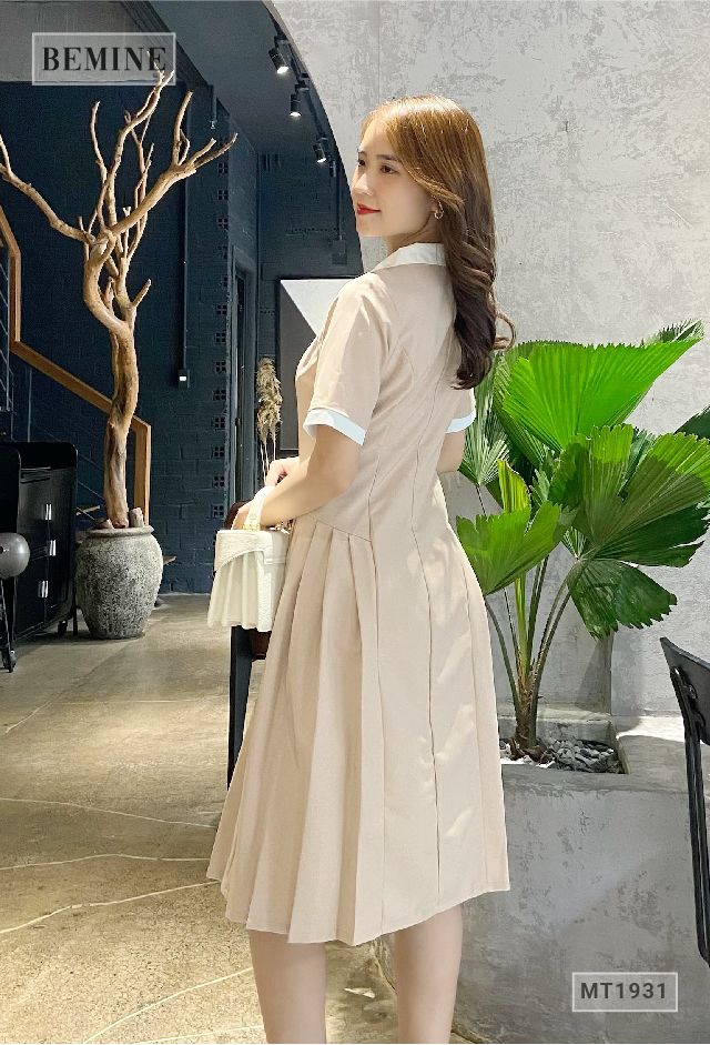 MT1931DA - Đầm cổ phối trắng có nơ tùng xếp ly