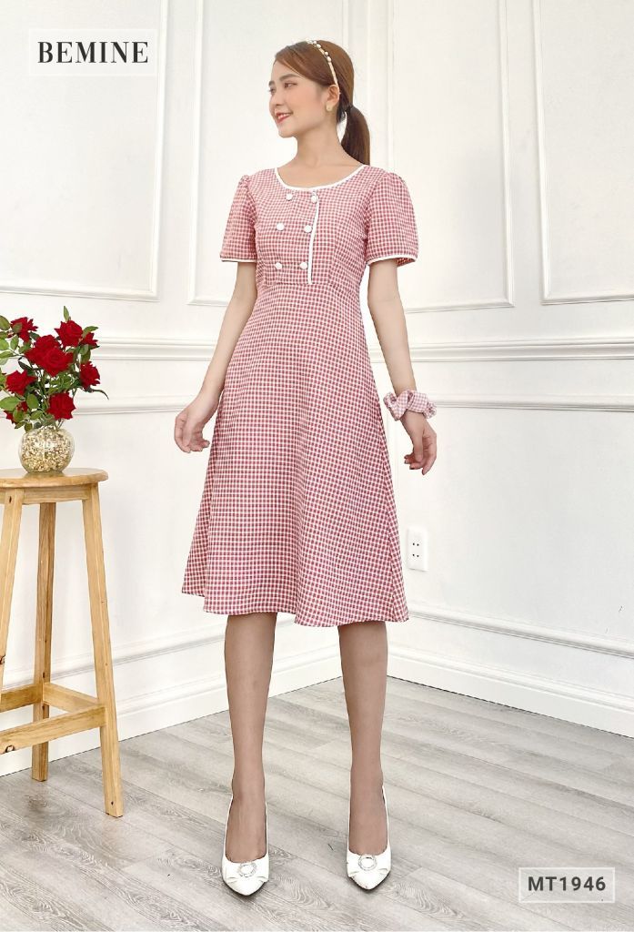 MT1946ĐO - Đầm caro viên trắng 6 nút