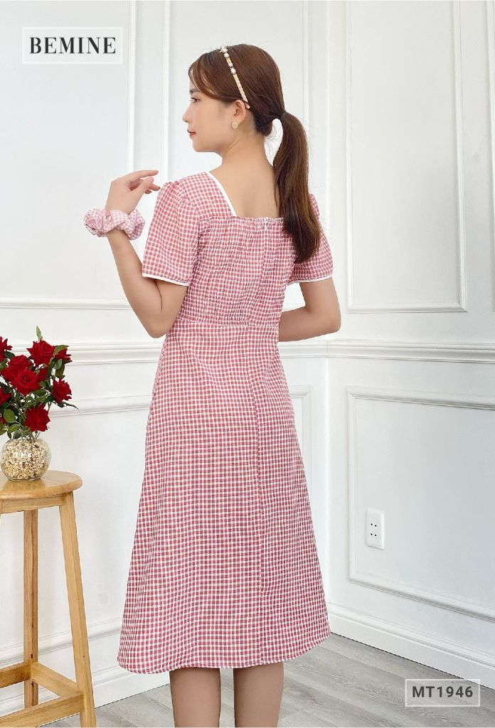 MT1946ĐO - Đầm caro viên trắng 6 nút