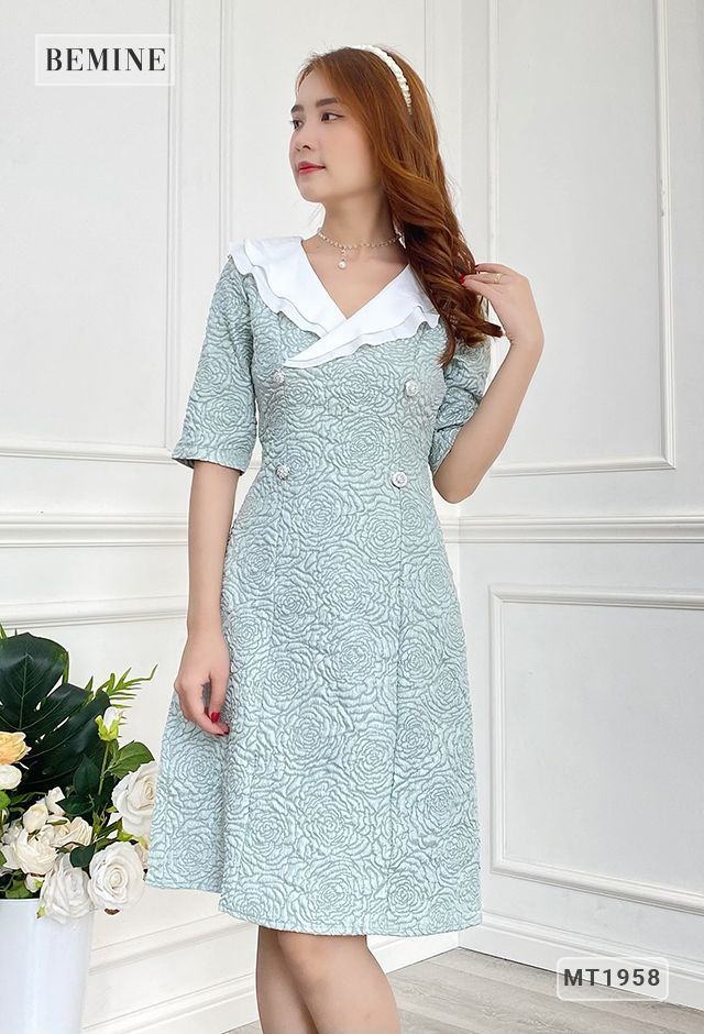 MT1958XANH - Đầm tapta hoa hồng tay lửng