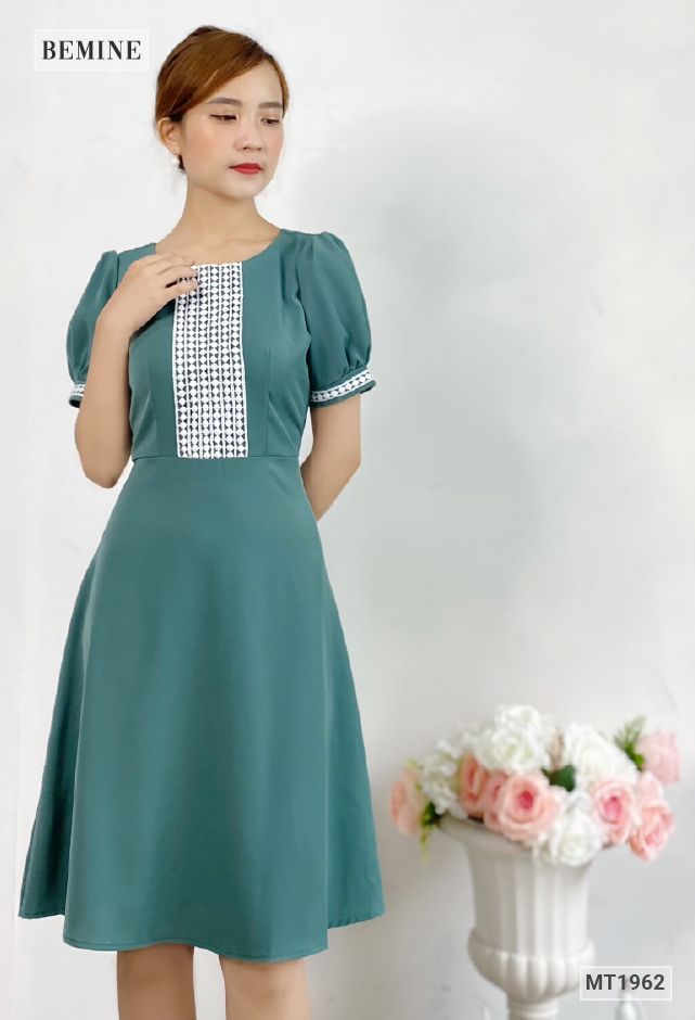 MT1962XANH - Đầm ren ngực tay bồng phối ren