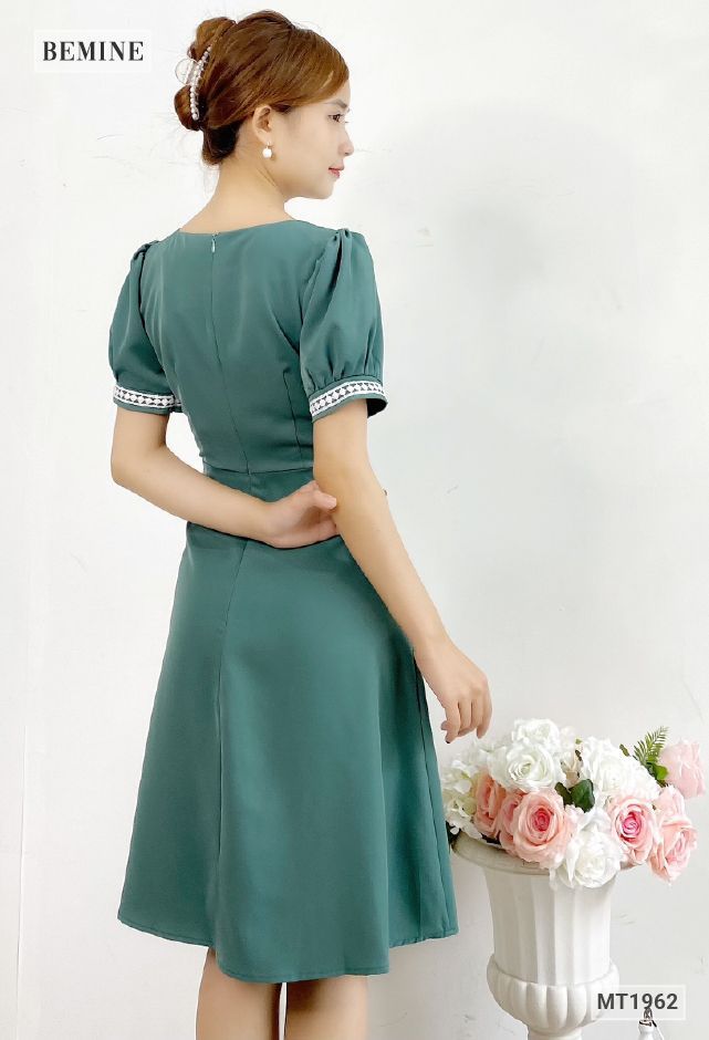 MT1962XANH - Đầm ren ngực tay bồng phối ren