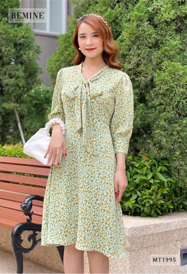MT1995XANHLA - Đầm tay dài cổ thắt nơ tùng xòe