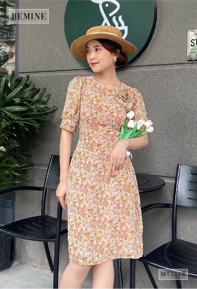 MT2018ĐO - Đầm bông hoa ngực