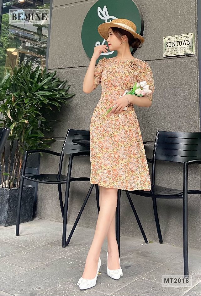 MT2018ĐO - Đầm bông hoa ngực