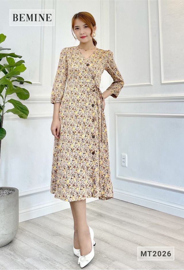 MT2026VANG - Đầm đắp chéo cổ tim