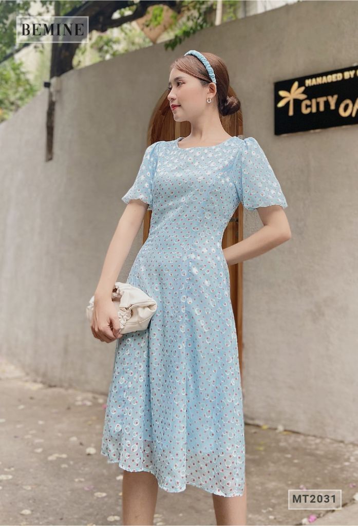 MT2031XANH - Đầm cổ tròn tay bồng chấm bi