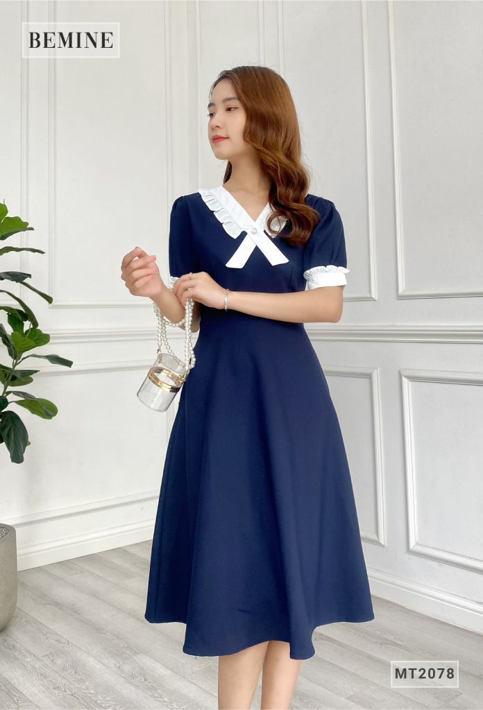 MT2078XANHDEN - Đầm nữ phối trắng bèo cổ