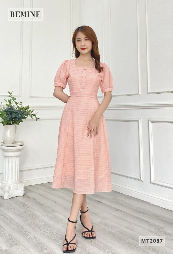 MT2087HONG - Đầm cổ vuông họa tiết caro nút ngực