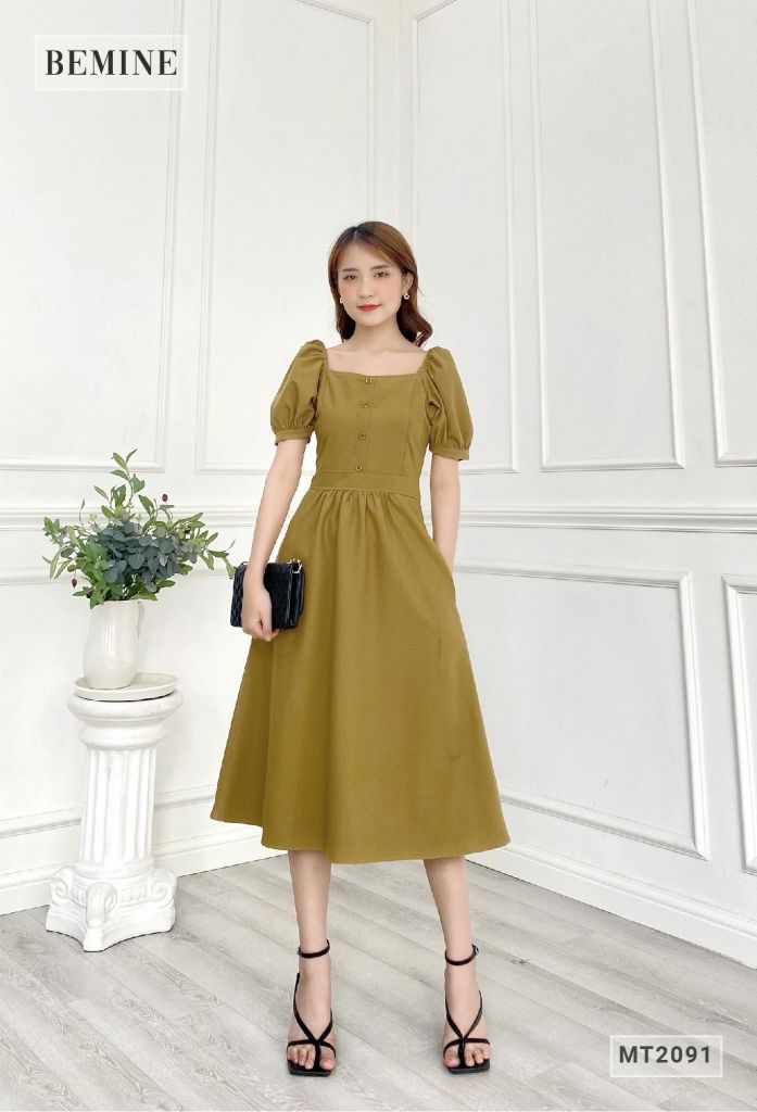 MT2091VANG - Đầm cổ vuông tay chun phồng đính nút ngực