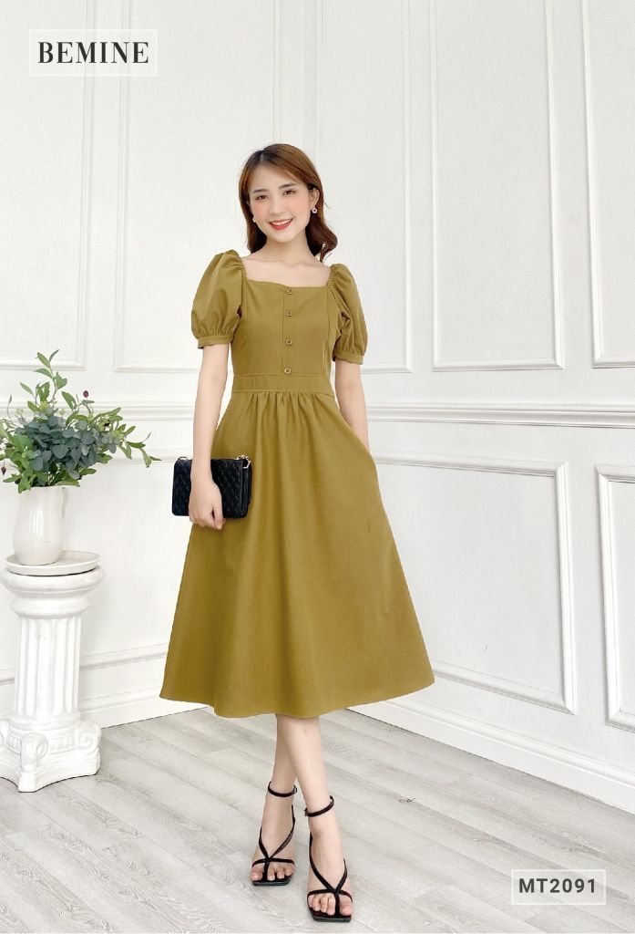 MT2091VANG - Đầm cổ vuông tay chun phồng đính nút ngực