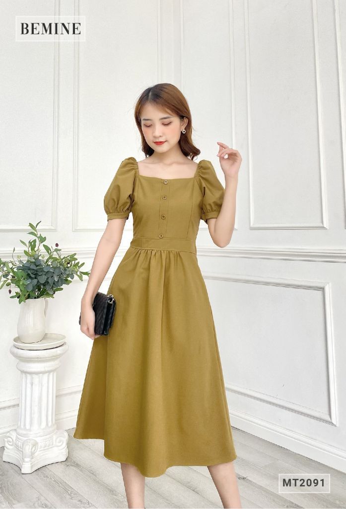 MT2091VANG - Đầm cổ vuông tay chun phồng đính nút ngực