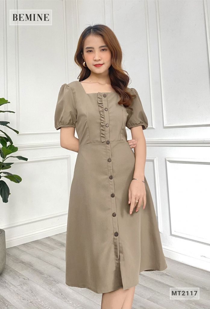 MT2117NAU - Đầm suôn cổ vuông đính nút