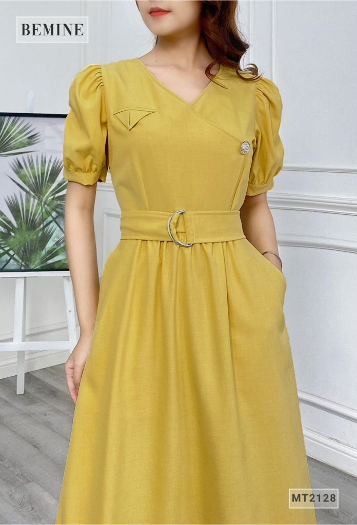 MT2128VANG - Đầm kiểu cổ chéo thắt đai eo