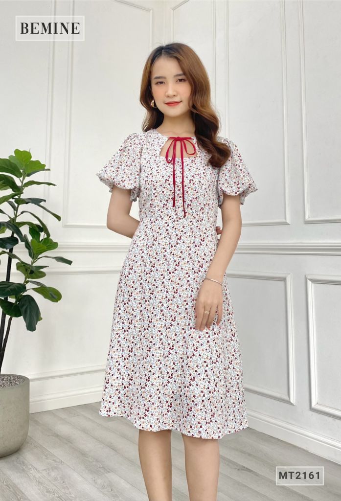 MT2161TRANG - Đầm nữ dáng xòe hoa nhí cổ nơ khoét ngực