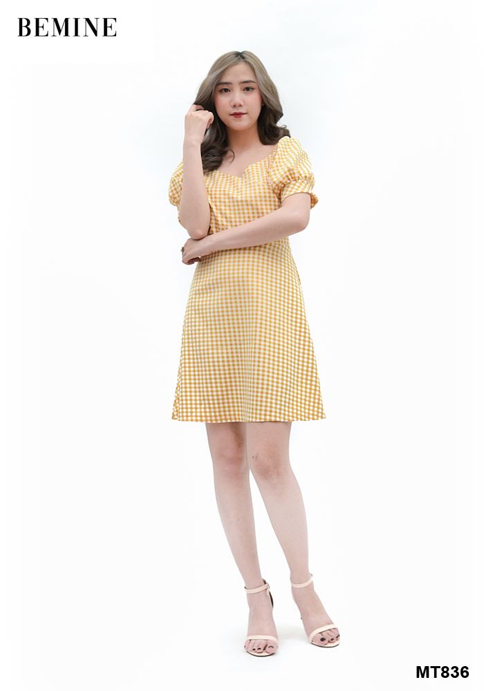 MT836 - Đầm caro xếp ly đắp chéo