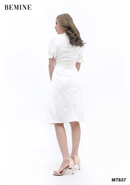 MT837 - Đầm trắng đính nút bọc lớn