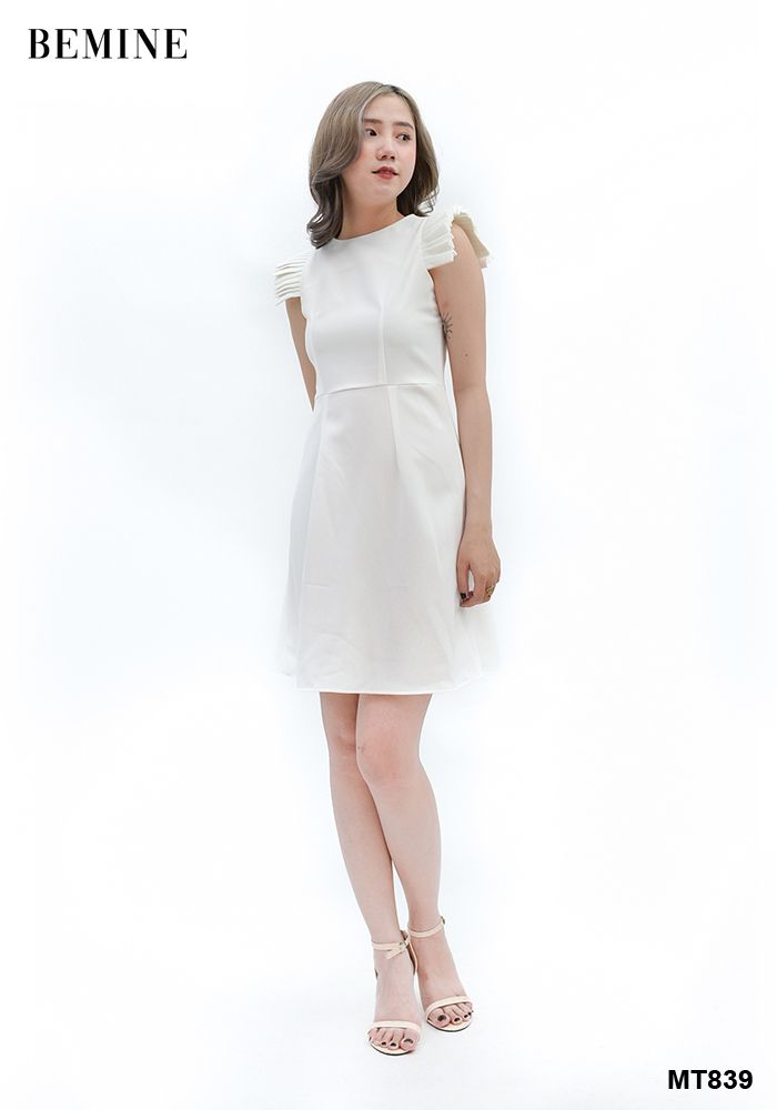 MT839 - Đầm trắng xếp ly bèo tay
