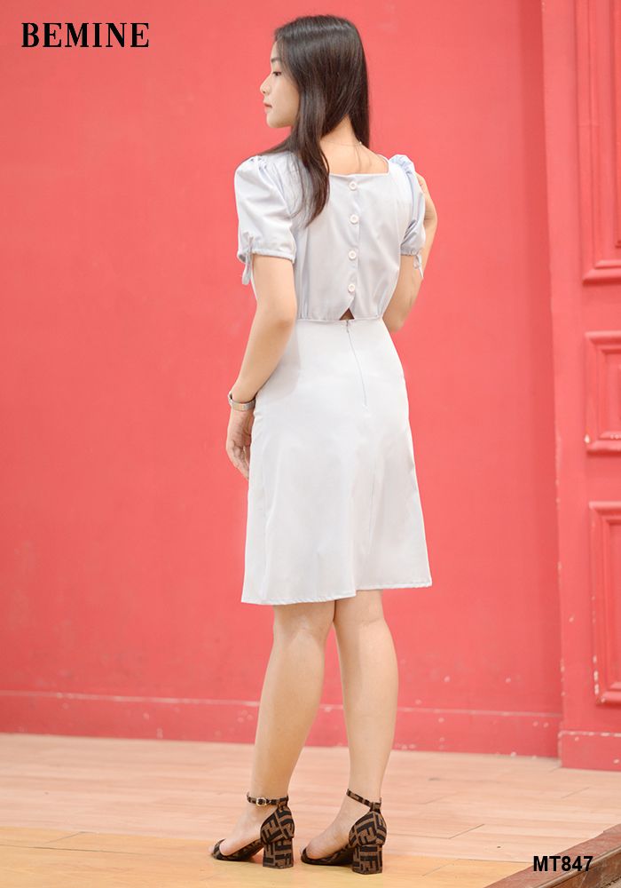 MT847 - Đầm xanh hở eo sau đính nút lưng sau