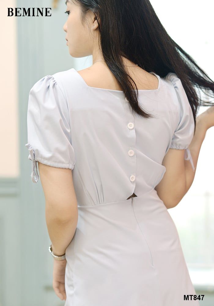 MT847 - Đầm xanh hở eo sau đính nút lưng sau