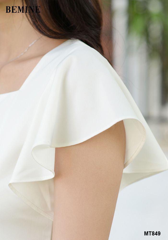 MT849TRANG - Đầm trắng cổ vuông bèo cá