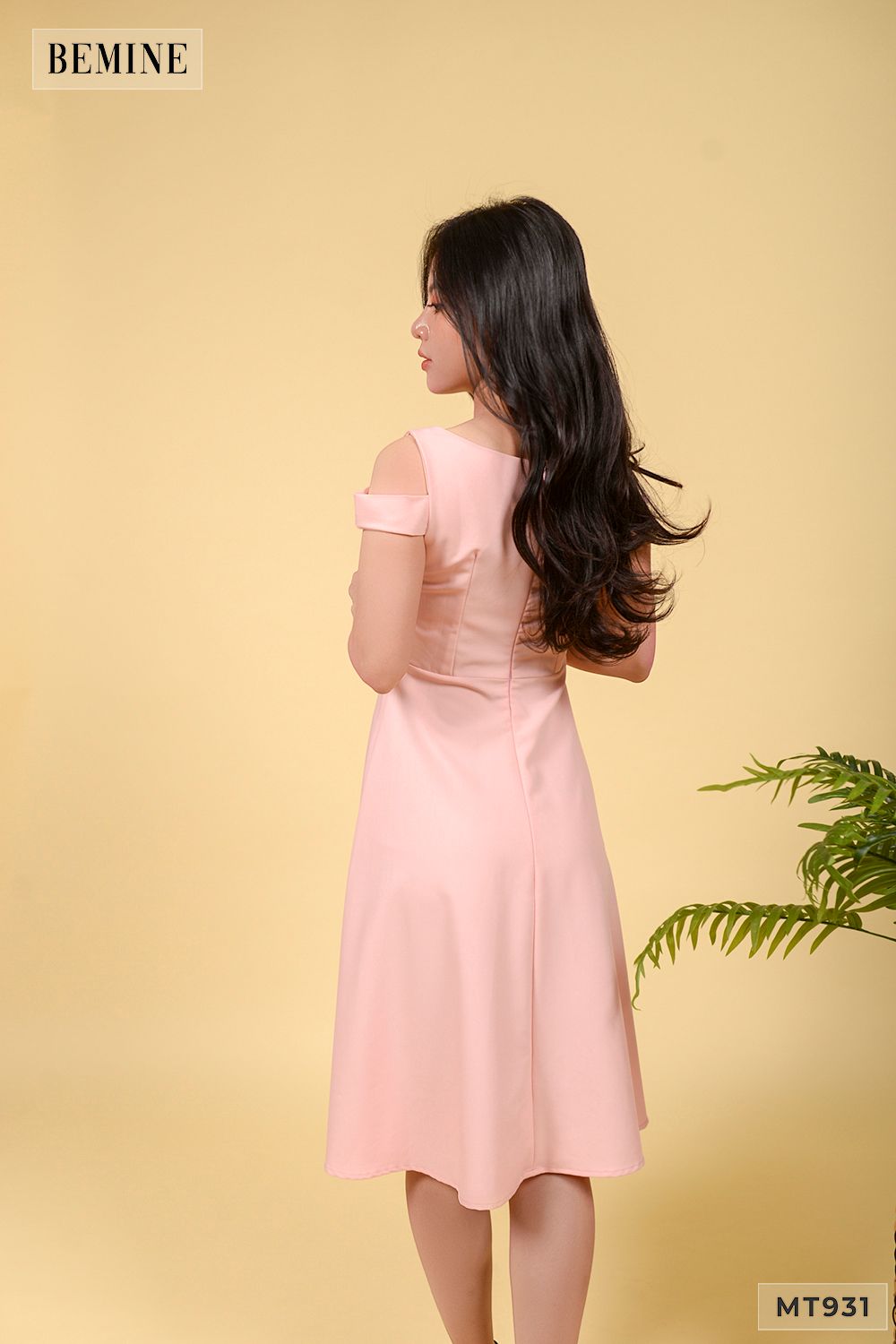 MT931HONG - Đầm hồng suôn tay hở
