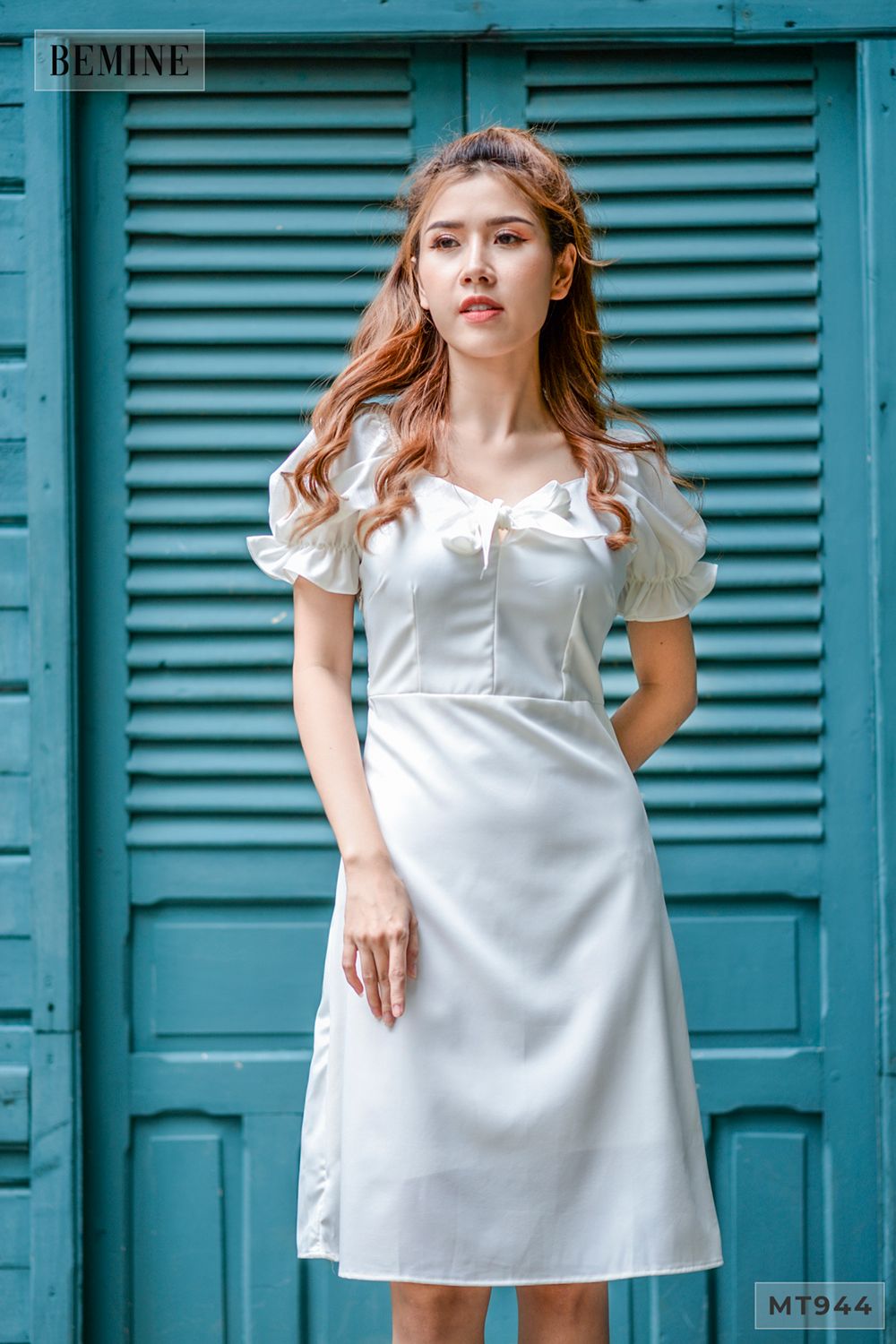 MT944TRANG - Đầm trắng cổ thắt nơ
