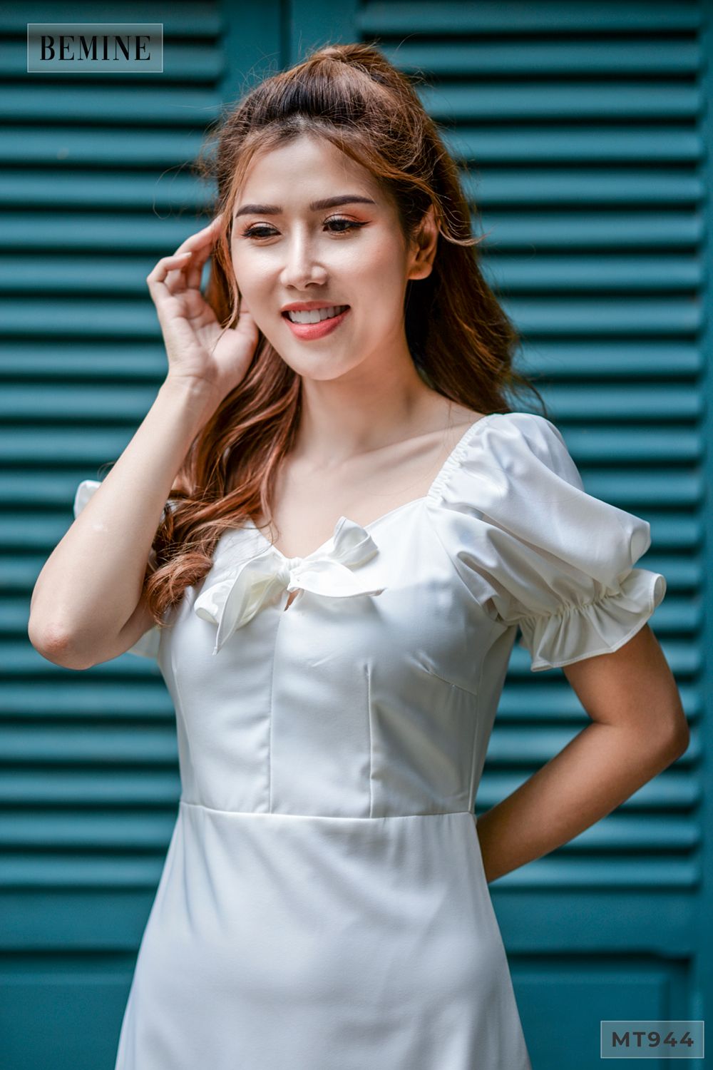 MT944TRANG - Đầm trắng cổ thắt nơ