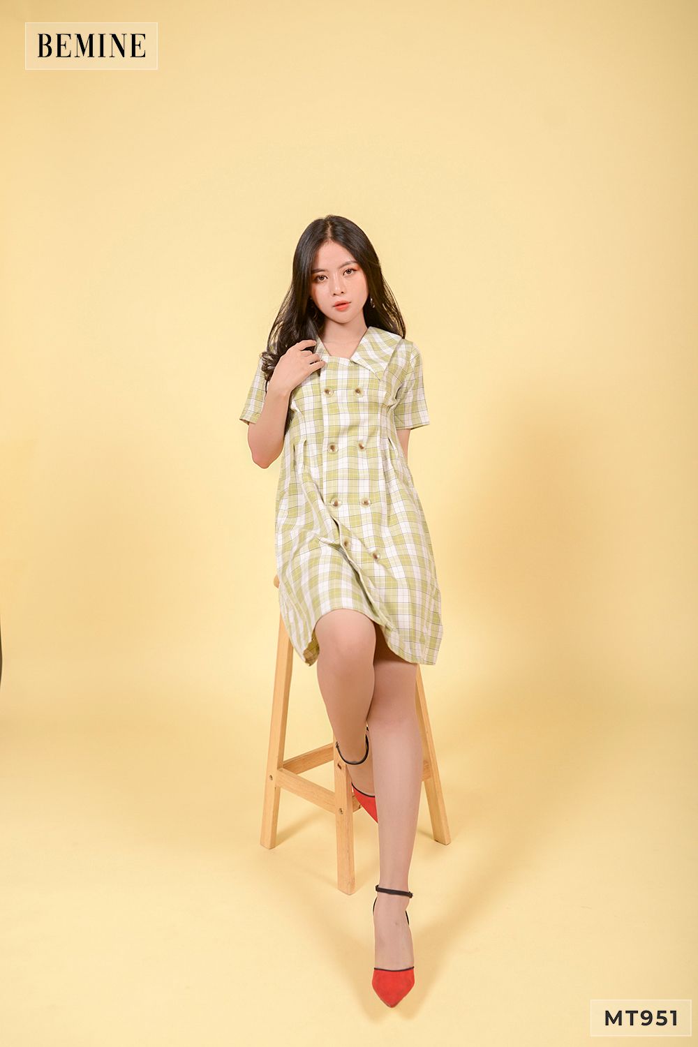 MT951XANH - Đầm caro xanh đính nút lớn