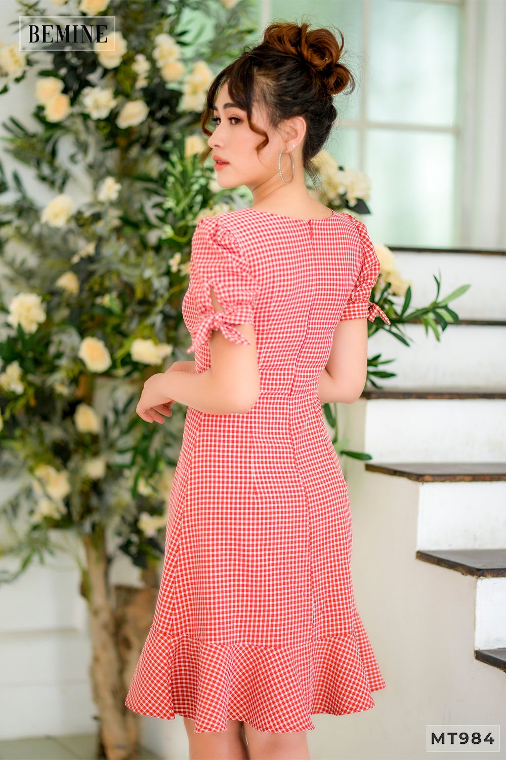MT984DO - Đầm caro đỏ nơ tay