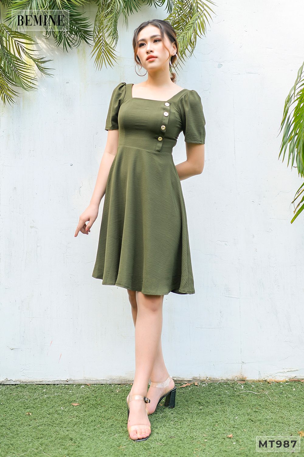 MT987REU - Đầm đính trụ nút bên ngực