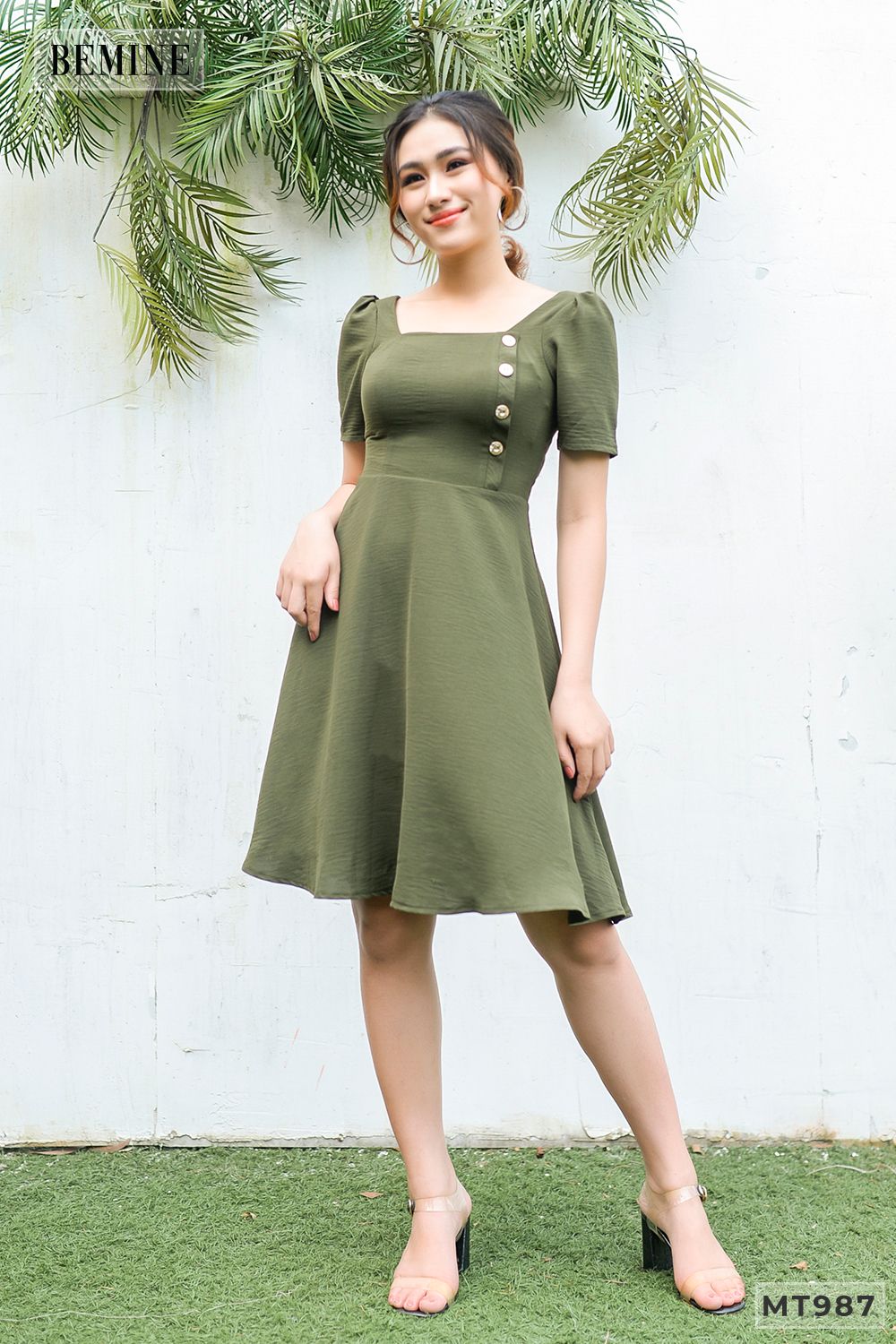 MT987REU - Đầm đính trụ nút bên ngực