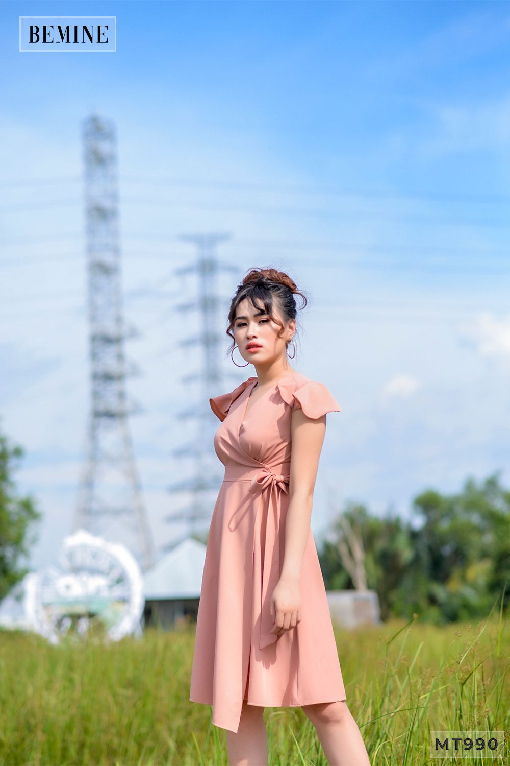 MT990HONG - Đầm hồng đính nút bên tay
