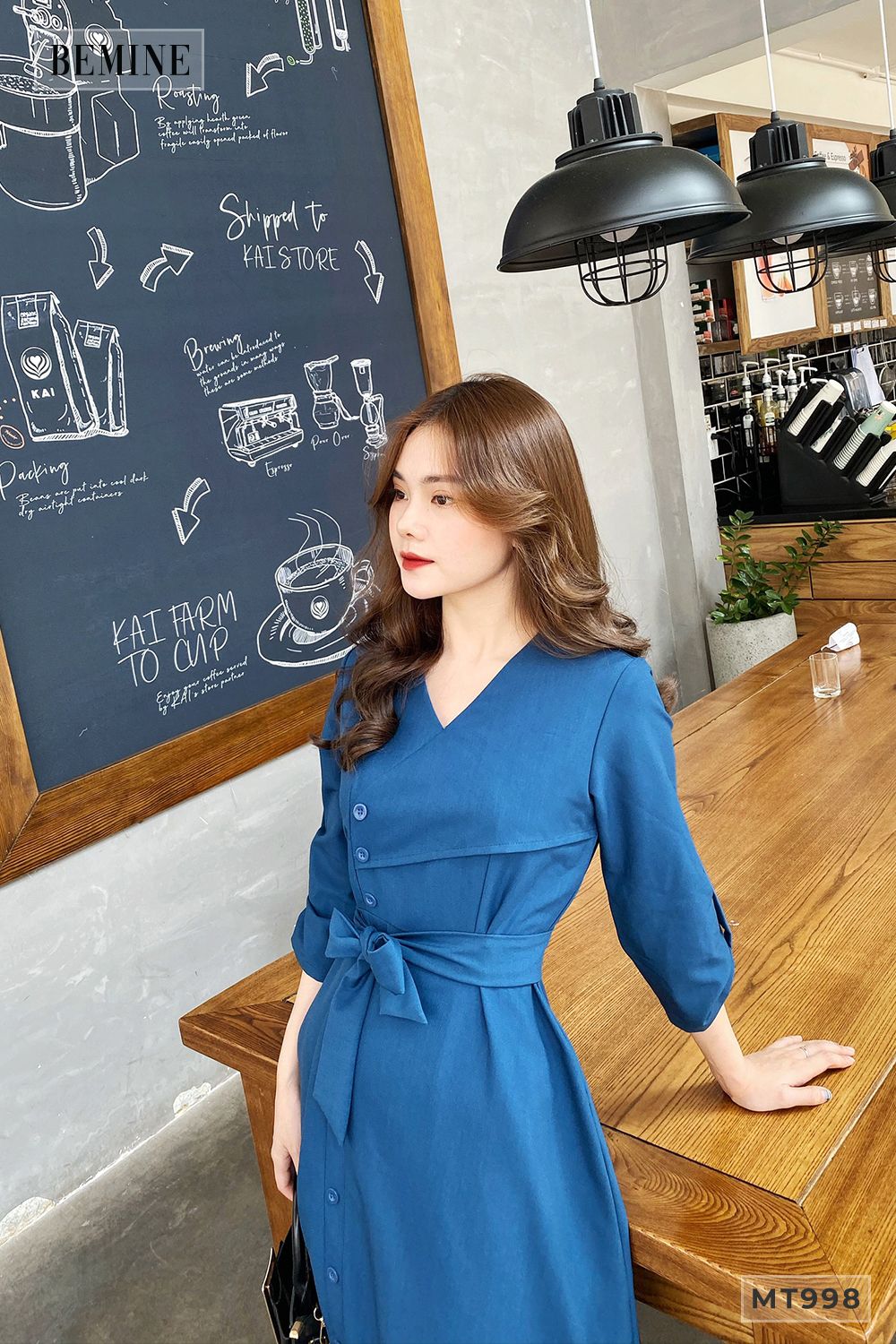 MT998XANH - Đầm xanh đáp ngực đính nút